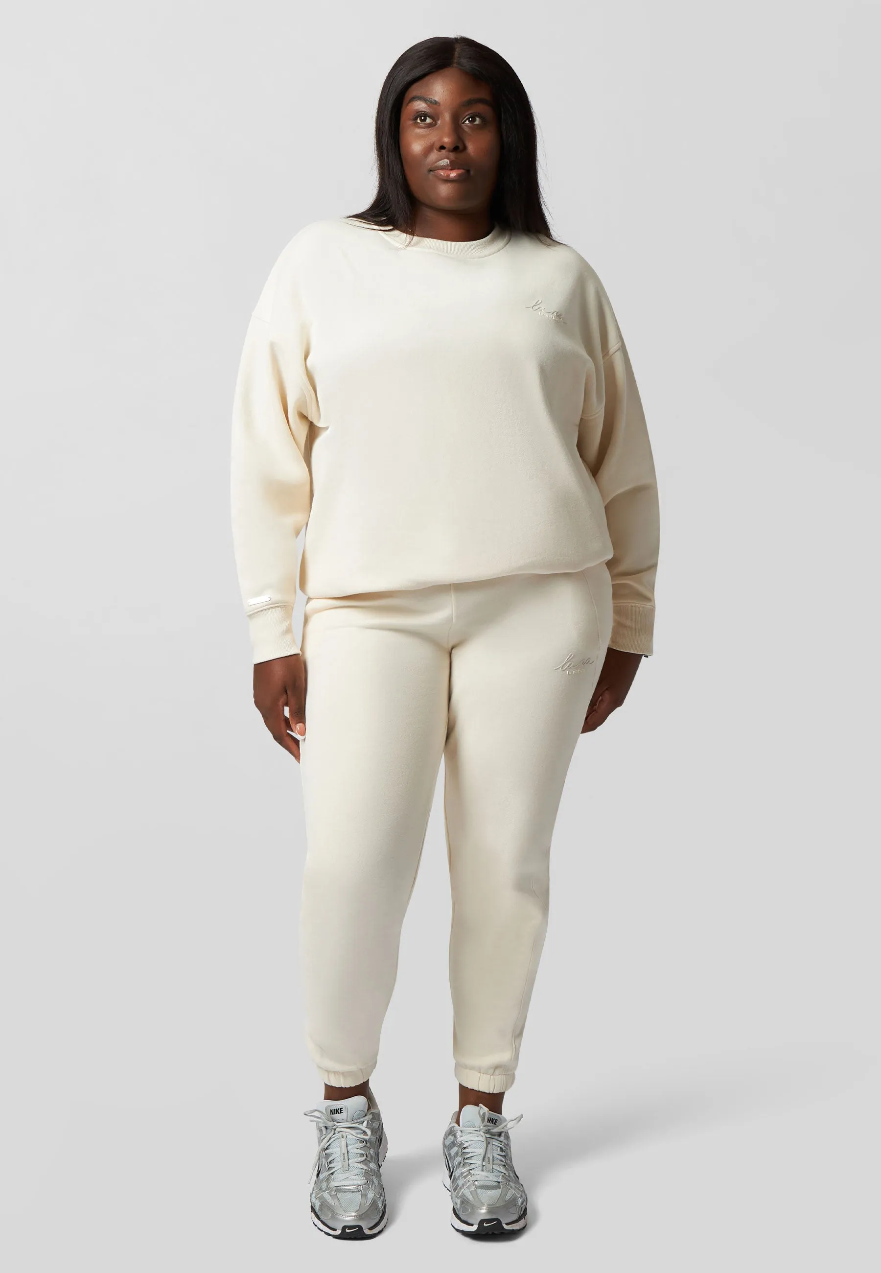 Essential Oversized Cuffed Jogger - Cream