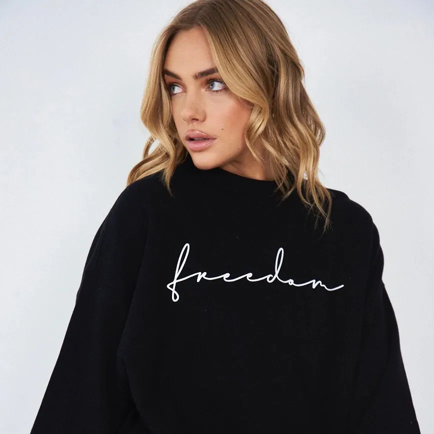 Oversized Freedom Crop (Black)